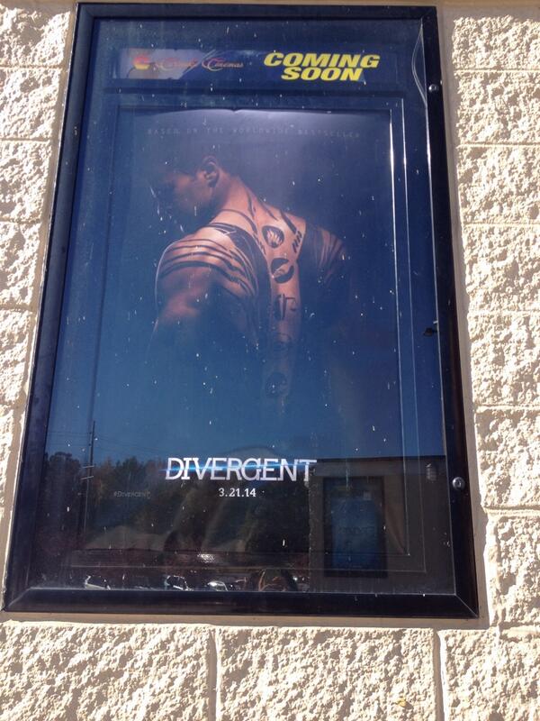 Divergent movie poster